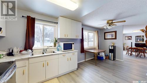 306 Broadway Avenue, Moosomin, SK - Indoor Photo Showing Kitchen