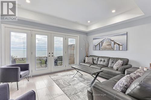 15 - 209707 Hwy 26, Blue Mountains, ON - Indoor Photo Showing Living Room