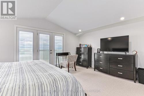 15 - 209707 Hwy 26, Blue Mountains, ON - Indoor Photo Showing Bedroom