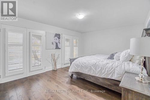 958 Beach Boulevard, Hamilton, ON - Indoor Photo Showing Bedroom