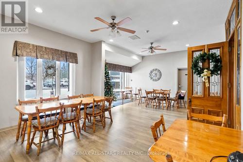 208 - 2 Heritage Way, Kawartha Lakes, ON - Indoor Photo Showing Dining Room