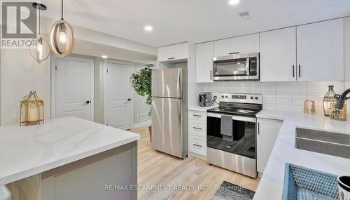 Lower - 5 Sunning Hill Avenue, Hamilton, ON - Indoor Photo Showing Kitchen With Upgraded Kitchen