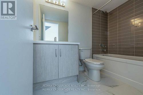 292 - 140 Honeycrisp Crescent, Vaughan, ON - Indoor Photo Showing Bathroom