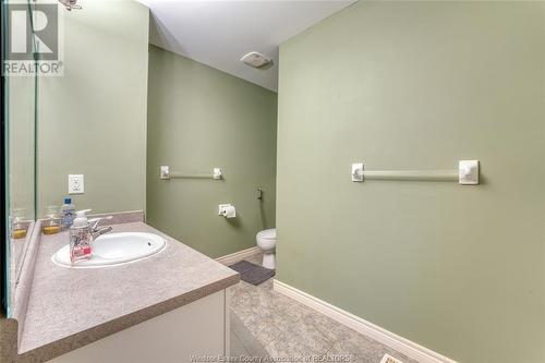 78 Whelan, Amherstburg, ON - Indoor Photo Showing Bathroom