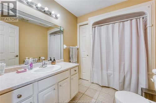 78 Whelan, Amherstburg, ON - Indoor Photo Showing Bathroom