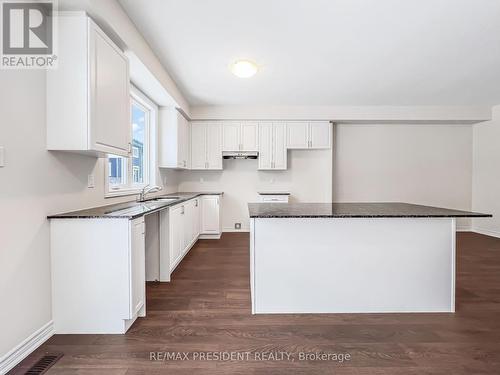 49 Brown Street S, Erin, ON - Indoor Photo Showing Kitchen