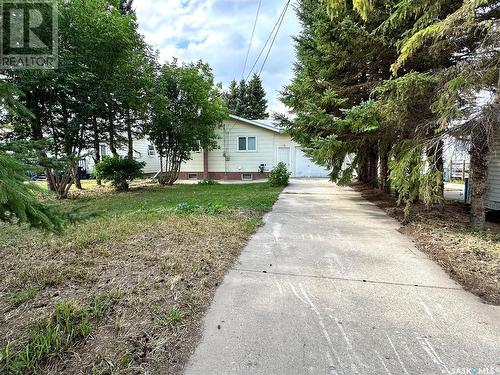 205 1St Street W, Spiritwood, SK - Outdoor