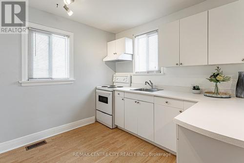 Main floor kitchen - 626 Layard Street, London, ON - Indoor Photo Showing Kitchen