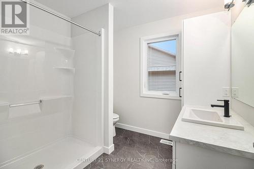 72 Villeneuve Street, North Stormont, ON - Indoor Photo Showing Bathroom