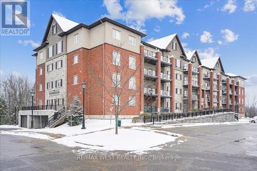 203 - 5 Greenwich Street, Barrie, ON - Outdoor With Facade