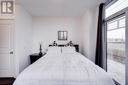 102 - 4677 Glen Erin Drive, Mississauga, ON - Indoor Photo Showing Bedroom