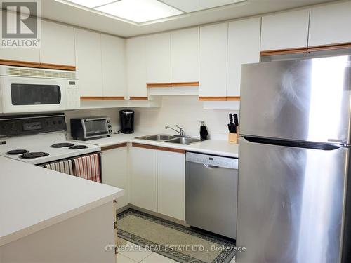 605 - 6 Humberline Drive, Toronto, ON - Indoor Photo Showing Kitchen With Double Sink