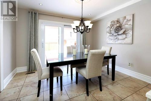 4415 Trailmaster Drive, Mississauga, ON - Indoor Photo Showing Dining Room