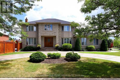 4415 Trailmaster Drive, Mississauga, ON - Outdoor With Facade