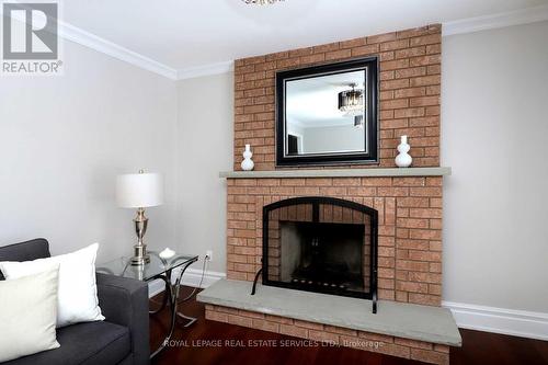 4415 Trailmaster Drive, Mississauga, ON - Indoor Photo Showing Living Room With Fireplace