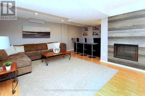 4415 Trailmaster Drive, Mississauga, ON - Indoor Photo Showing Living Room With Fireplace