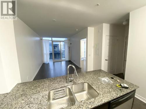 1119 - 15 James Finlay Way, Toronto, ON - Indoor Photo Showing Kitchen With Double Sink