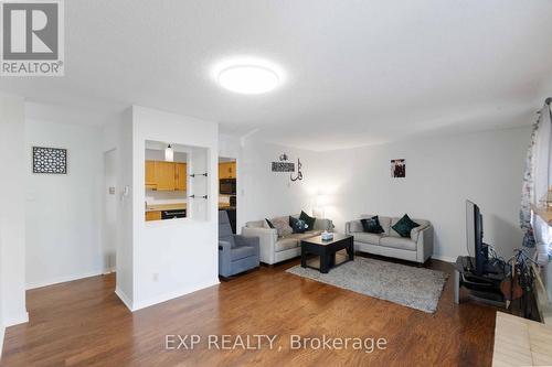 6 Terrace Drive, Ottawa, ON - Indoor Photo Showing Living Room