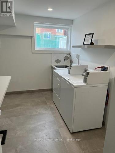 2 - 45 Croham Road, Toronto, ON - Indoor Photo Showing Laundry Room