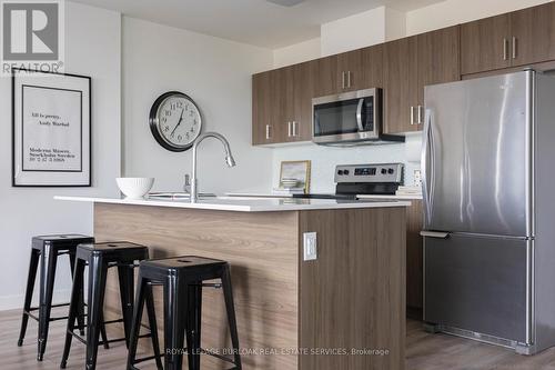 206 - 455 Charlton Avenue E, Hamilton, ON - Indoor Photo Showing Kitchen With Stainless Steel Kitchen