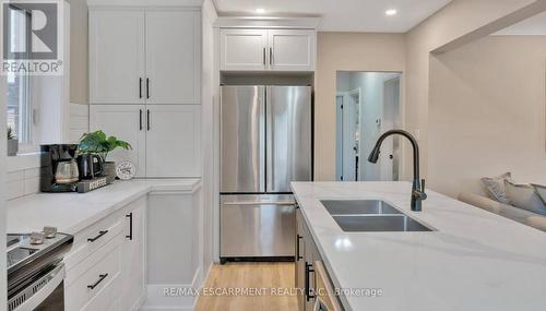 Upper - 5 Sunning Hill Avenue, Hamilton, ON - Indoor Photo Showing Kitchen With Double Sink With Upgraded Kitchen