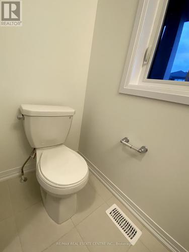 120 Velvet Way, Thorold, ON - Indoor Photo Showing Bathroom