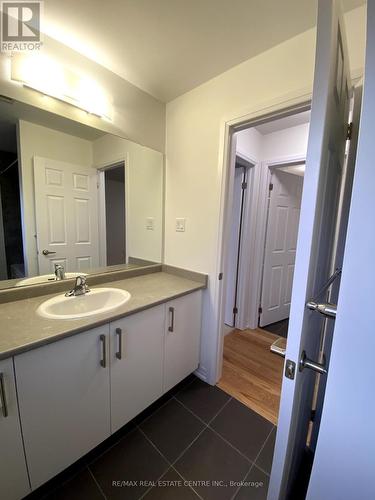 120 Velvet Way, Thorold, ON - Indoor Photo Showing Bathroom