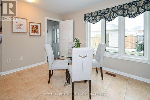 8 Chicory Lane, Toronto, ON - Indoor Photo Showing Dining Room