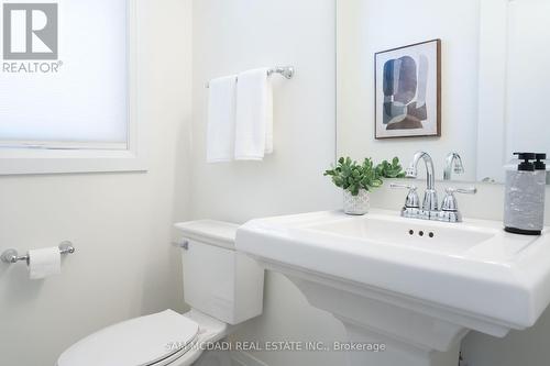 1949 Barbertown Road, Mississauga, ON - Indoor Photo Showing Bathroom