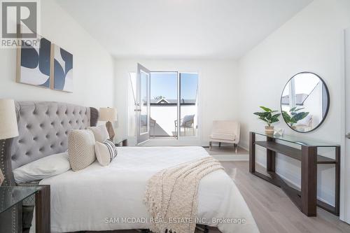 1949 Barbertown Road, Mississauga, ON - Indoor Photo Showing Bedroom