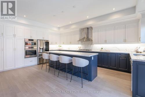 1949 Barbertown Road, Mississauga, ON - Indoor Photo Showing Kitchen With Stainless Steel Kitchen With Upgraded Kitchen