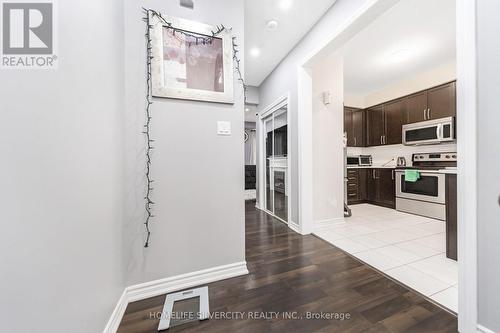 9 Magdalene Crescent, Brampton, ON - Indoor