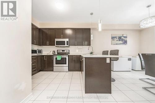 9 Magdalene Crescent, Brampton, ON - Indoor Photo Showing Kitchen