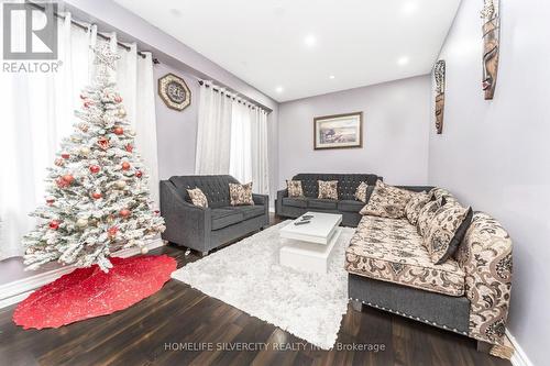 9 Magdalene Crescent, Brampton, ON - Indoor Photo Showing Living Room