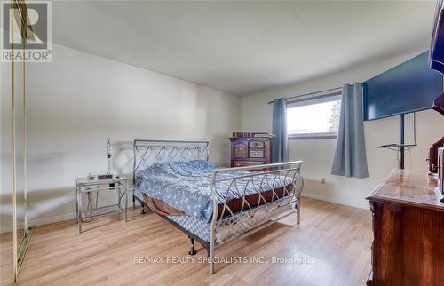 610 Vanier Street E, Windsor, ON - Indoor Photo Showing Bedroom