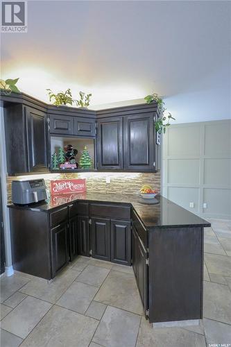 25 Oliver Way, Prince Albert, SK - Indoor Photo Showing Kitchen