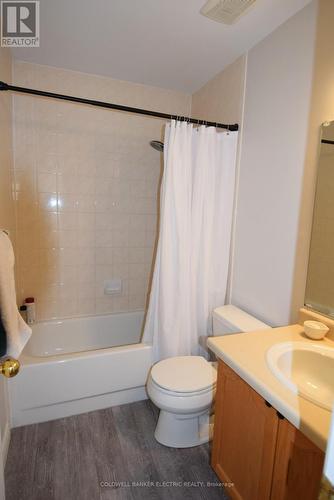 605 Fortye Drive, Peterborough (Otonabee), ON - Indoor Photo Showing Bathroom