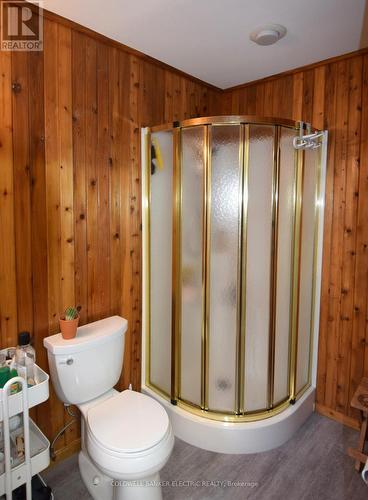 605 Fortye Drive, Peterborough (Otonabee), ON - Indoor Photo Showing Bathroom