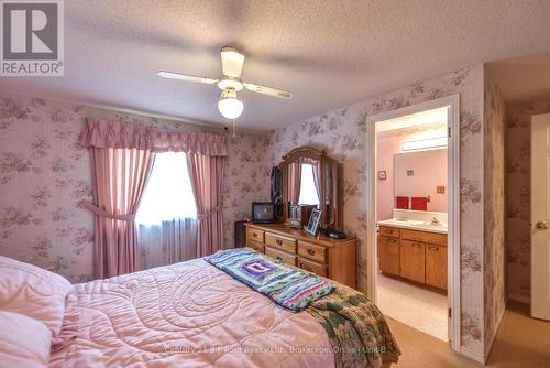 56 Tecumseth Pines Drive, New Tecumseth, ON - Indoor Photo Showing Bedroom