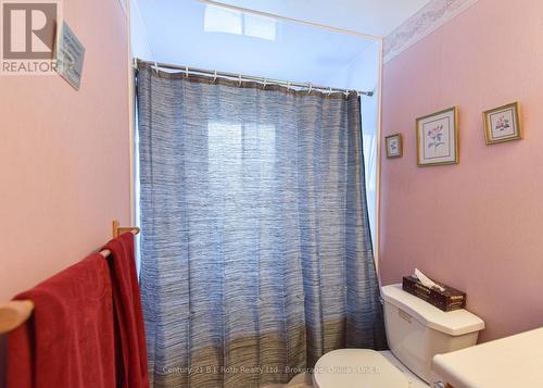 56 Tecumseth Pines Drive, New Tecumseth, ON - Indoor Photo Showing Bathroom