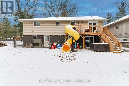 109 Knox Road W, Wasaga Beach, ON - Outdoor With Deck Patio Veranda