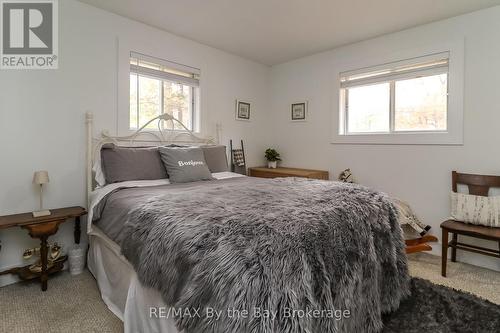 109 Knox Road W, Wasaga Beach, ON - Indoor Photo Showing Bedroom