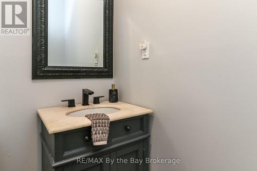 109 Knox Road W, Wasaga Beach, ON - Indoor