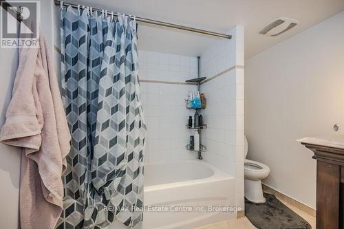 113 Elizabeth Street, Guelph (Two Rivers), ON - Indoor Photo Showing Bathroom