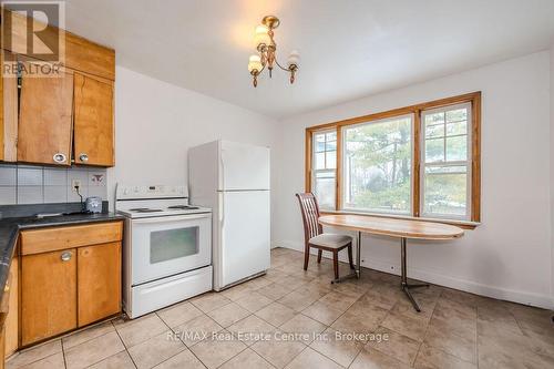 113 Elizabeth Street, Guelph (Two Rivers), ON - Indoor Photo Showing Kitchen