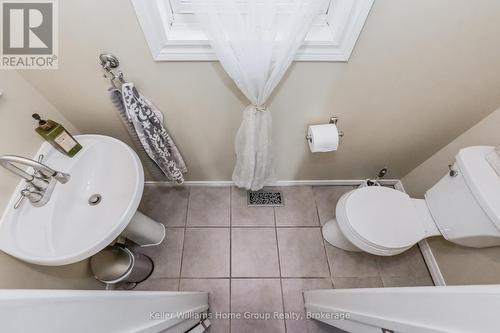 421 Wellington Rd 18, Centre Wellington (Elora/Salem), ON - Indoor Photo Showing Bathroom