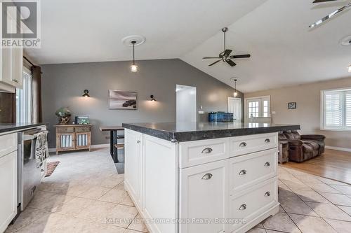 421 Wellington Rd 18, Centre Wellington (Elora/Salem), ON - Indoor Photo Showing Kitchen