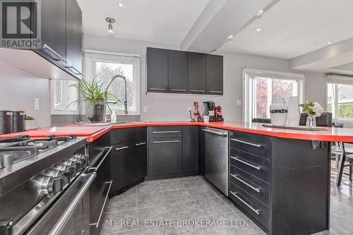 66 Healey Street, Centre Wellington (Elora/Salem), ON - Indoor Photo Showing Kitchen