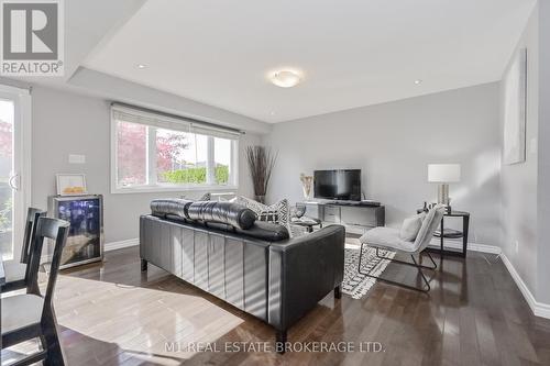 66 Healey Street, Centre Wellington (Elora/Salem), ON - Indoor Photo Showing Living Room