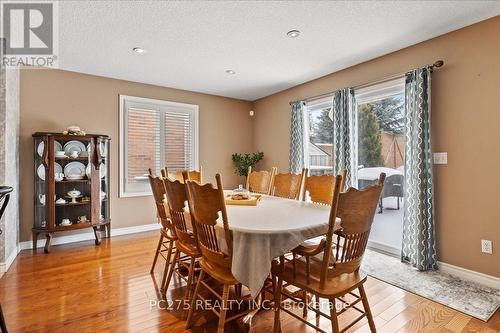 607 Southwood Way, Woodstock (Woodstock - South), ON - Indoor Photo Showing Dining Room